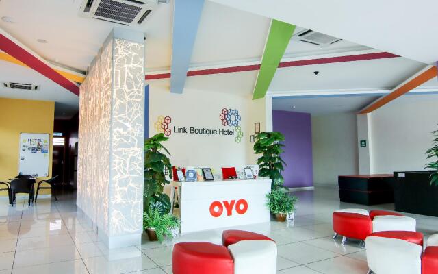 OYO 89848 Link Boutique Hotel