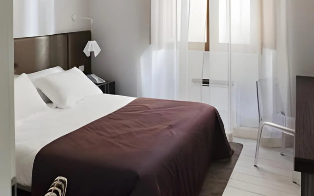 Navona Palace Luxury Inn