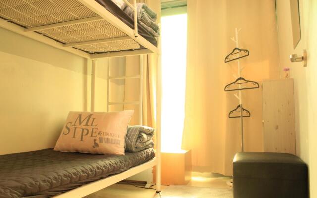 U Guesthouse Hongdae-Female Only