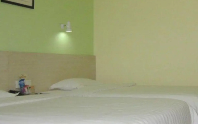 Sanyuan Hotel (Chenzhou Railway Station)