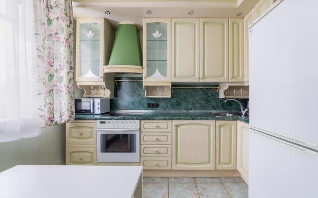 ApartLux on Bolshaya Spasskaya street 8