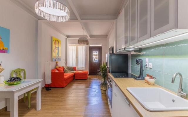 "Kleanthi" a Unique & Modern Maisonette For 6 ppl