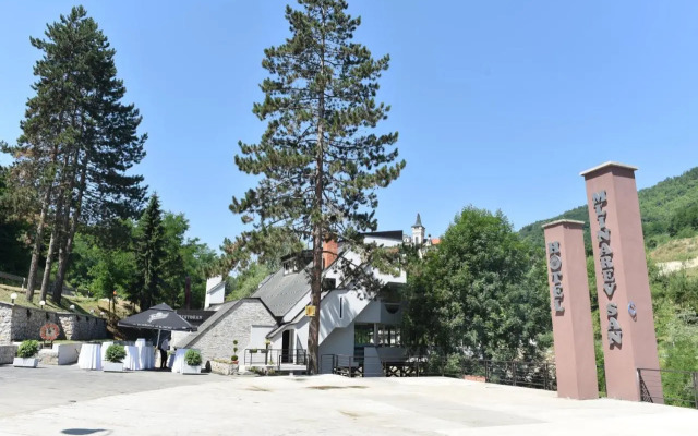 Garni Hotel Mlinarev san