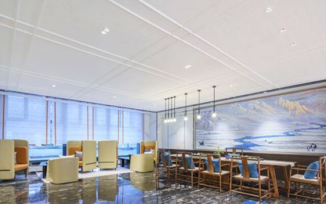 Urumqi Yaxin International Hotel (Xinjiang Agricultural University Autonomous Region Museum Store)