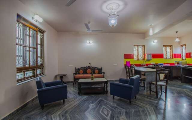 OYO 12535 Home Classic 2BHK Clova