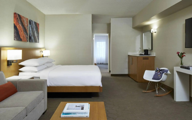 Renaissance Chicago Glenview Suites Hotel