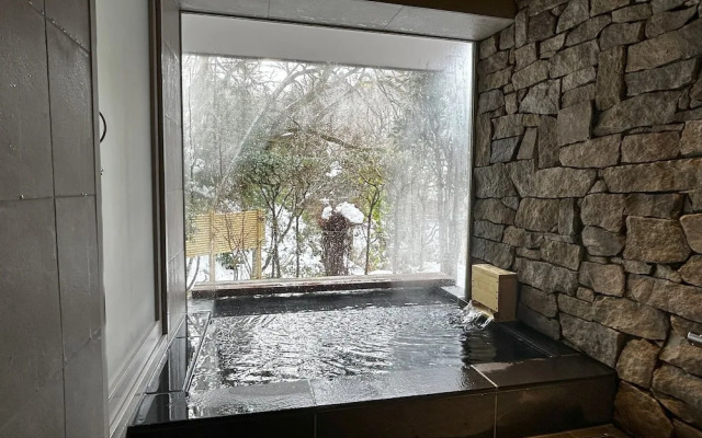 kanazawa yuwakuonsen yunode