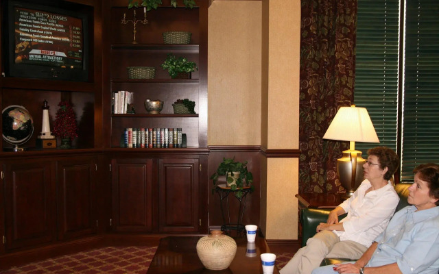 Hampton Inn Louisville - Northeast