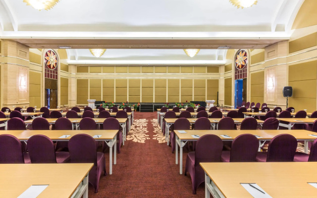 Wyndham Surabaya City Centre