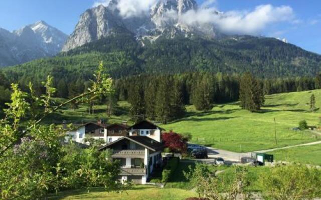 Bayern Resort Hotel garni & Apartments