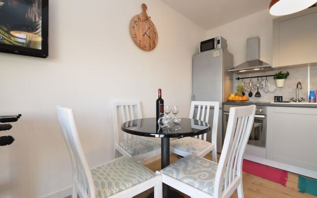 Apartment 1811