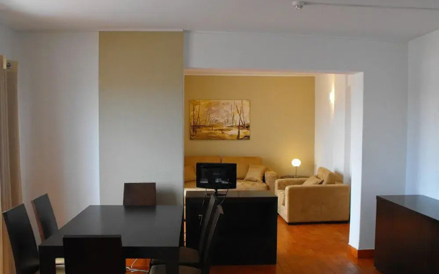 A02 - Pool at the City Gate Apartment