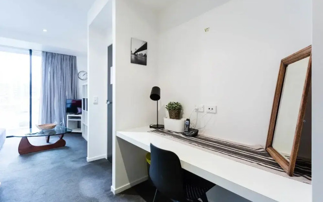 ROBYN, 1BDR Melbourne Apartment