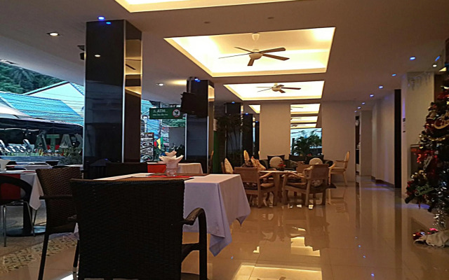 Kata Beach Studio Service Apartment