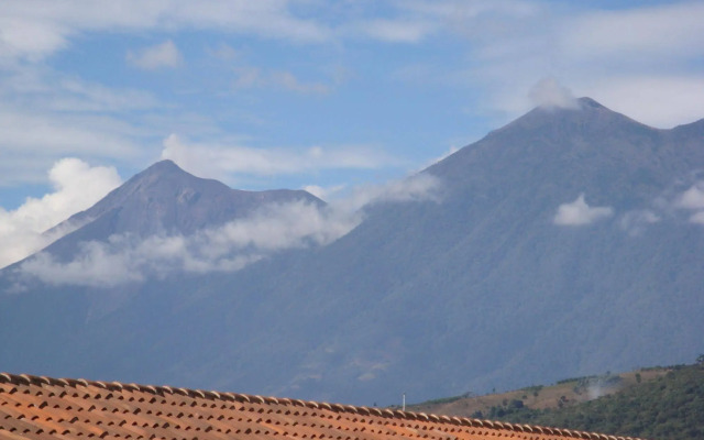 Las Camelias Inn