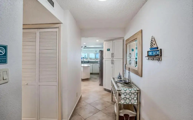 Land's End 9-201 Beach Front - Premier