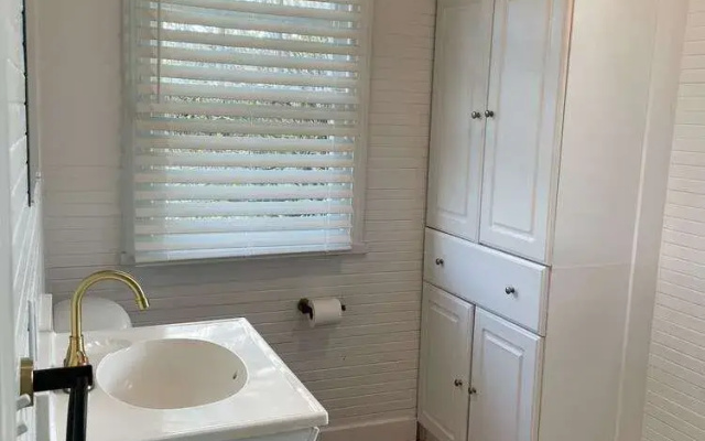 Dwell Seaview LLC