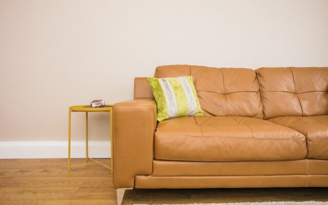 2 Bedroom Flat in West London