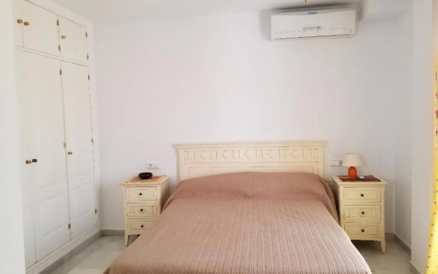 Spaciously Cosy Apartment 5b close to beach