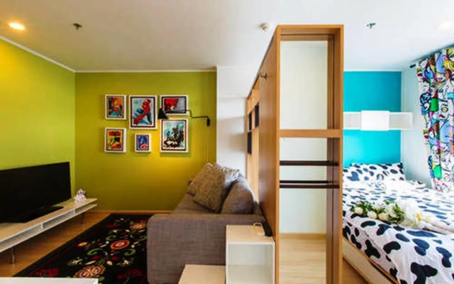 House of us, The Superhero