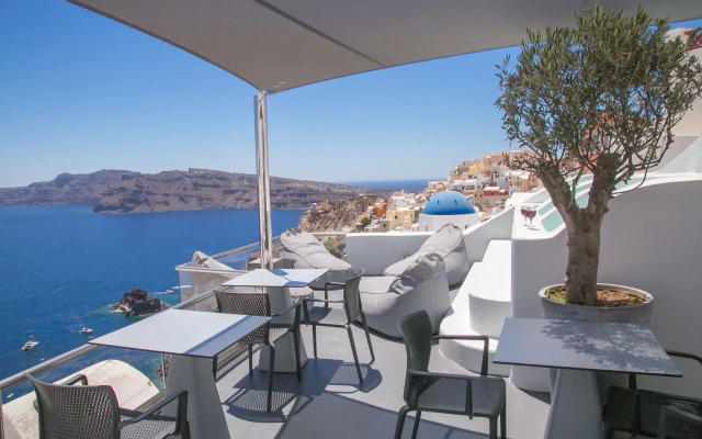 Theodora Suites Santorini
