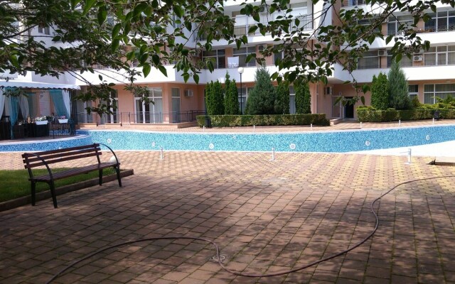 Apartment in Grand Kamelia