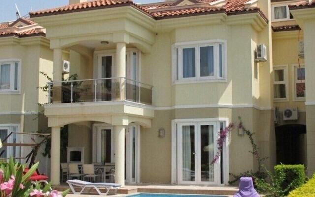 Villa CRL5 by JoyLettings