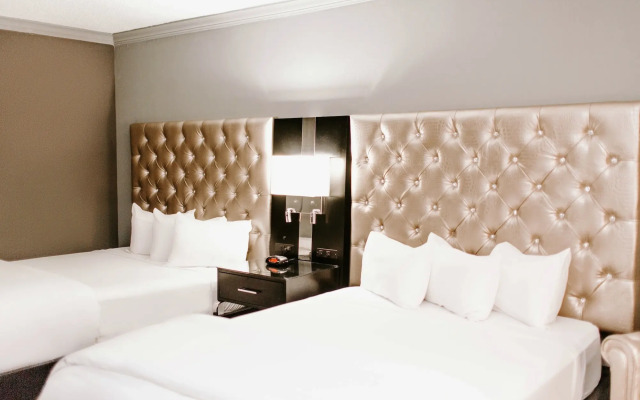 Holiday Inn Select North Dallas