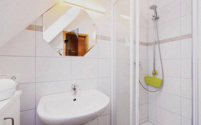 Amazing Apartment in Rechlin With 3 Bedrooms, Sauna and Wifi