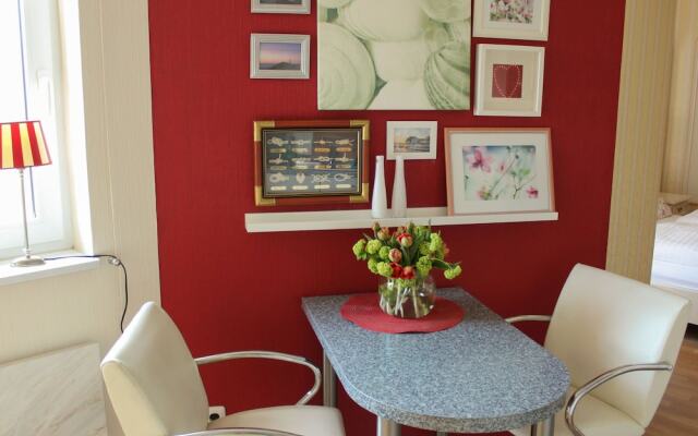 Welcoming Apartment in Warnemünde near Sea Beach