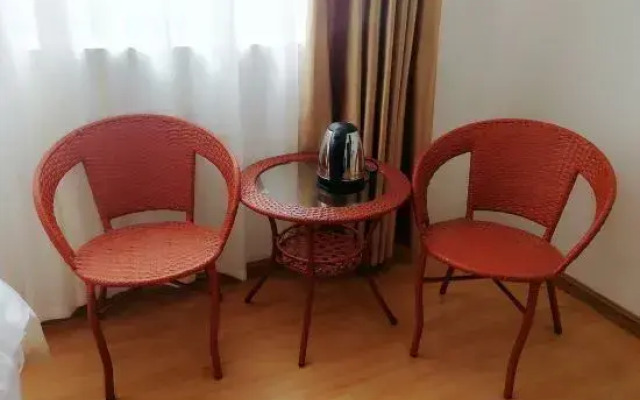 Lingshan Da Jia Wang Hotel (People's Square Branch)