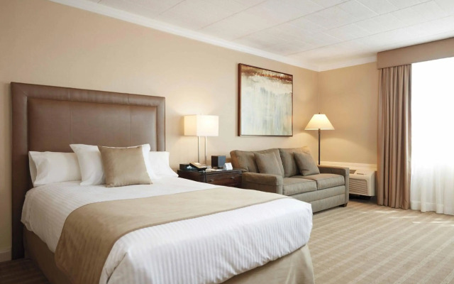 Ethan Allen Hotel