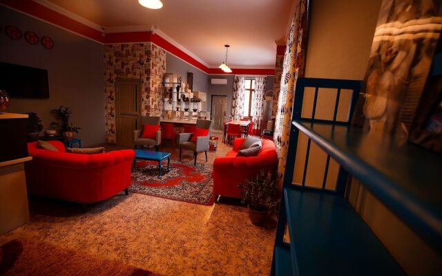 Mountain Road Hostel