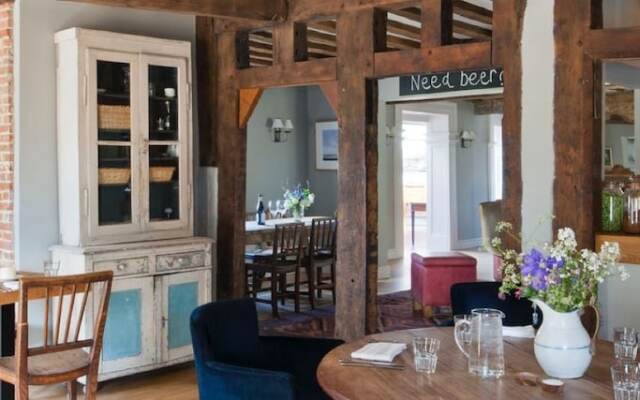 Fritton Arms Collection