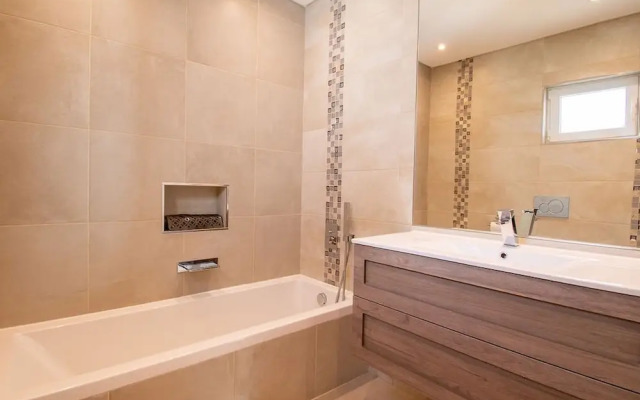 Casa Ana Superbly Renovated With Heated Private