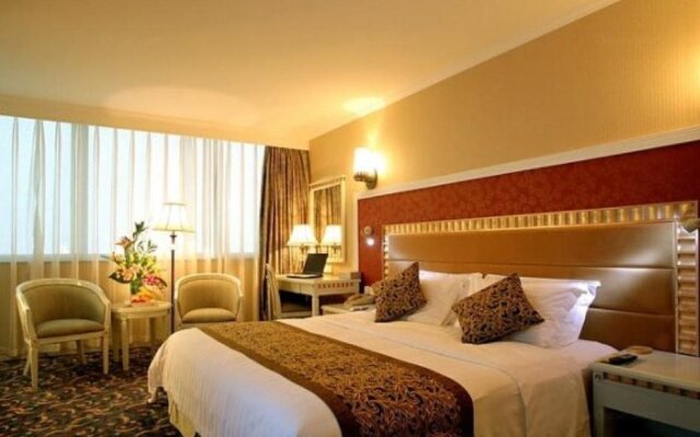 Green Land Hotel