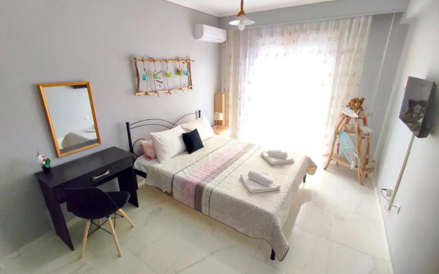 DriftWood Center Apartment
