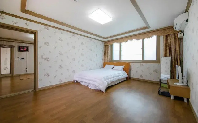 Samcheok Eoulim Pension