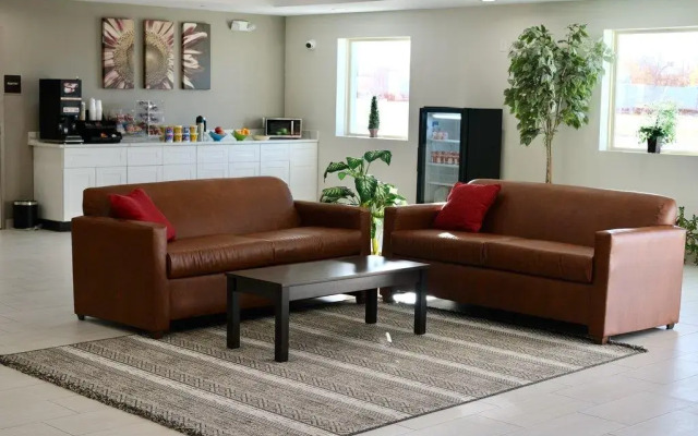 Red Roof Inn Hutchins