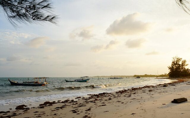 Capital O 399 Kelayang Beach Hotel