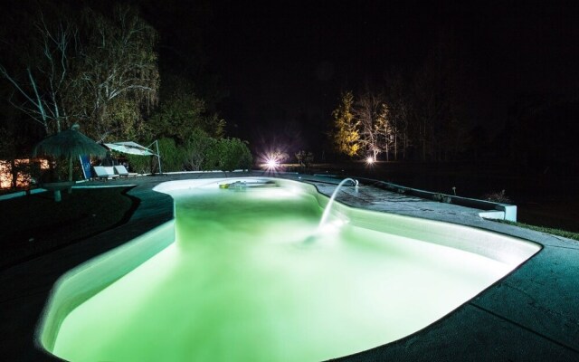 Comalle Hotel & Lodge