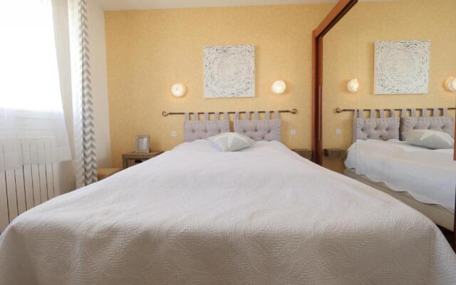 Une grande maison de vacances, proche de la mer