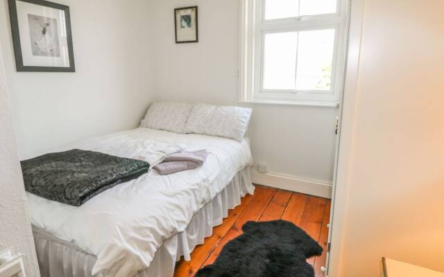 Dandelion Cottage, Cowes