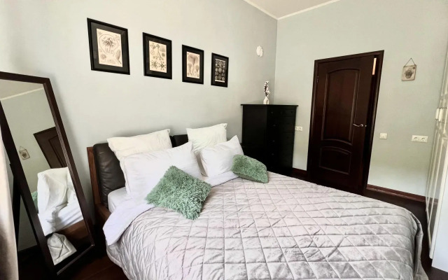 Comfort Suite apartment on Avtozavodskaya street 4