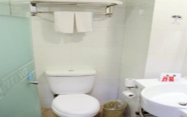 Hanting Hotel Yining Shanghai Town