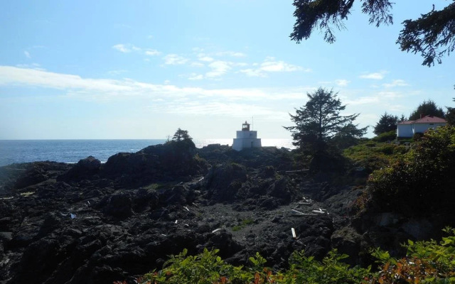 Pacific Rose Cottage