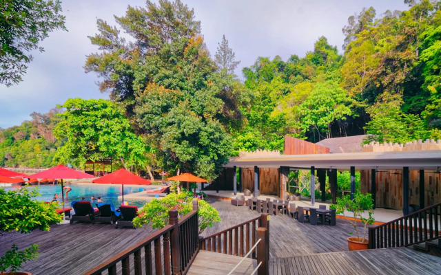 Bunga Raya Island Resort & Spa