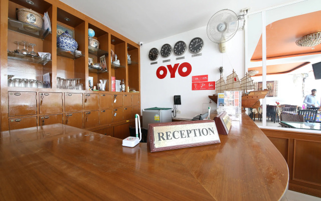 OYO 126 Patong Station House Hotel