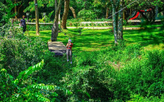 Sambiya River Lodge