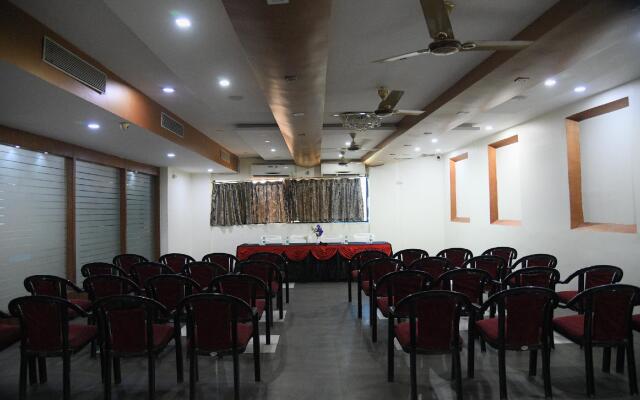 Hotel Vinayak Palace